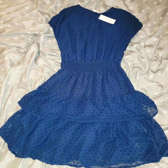 Dress - Picture 3 of 5